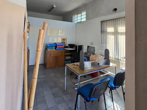 Local en Alquiler Via Púb.