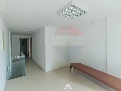 Oficina en Venta con 1 cochera