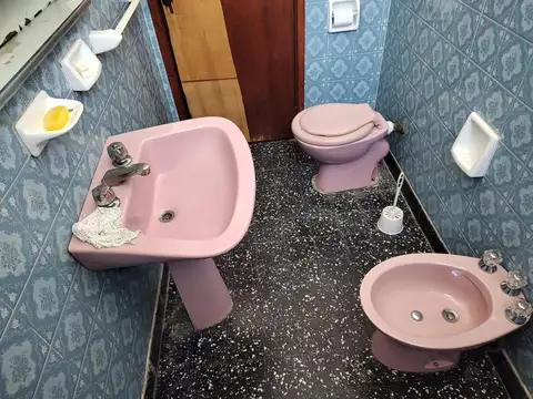 Excelente Departamento de 2 Ambientes- Loma hermosa