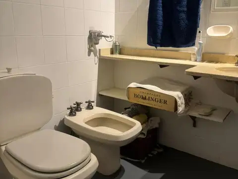 Casa Pasillo Duplex 2 Dorm Patio y Terraza Impecable. Italia y Jujuy.