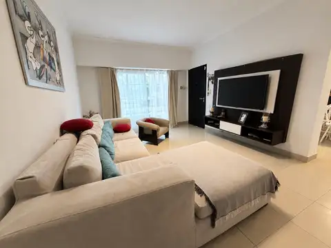 Prilidiano Pueyrredon al 3200, Martinez