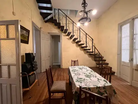 Casa 4 ambientes con 1 baño