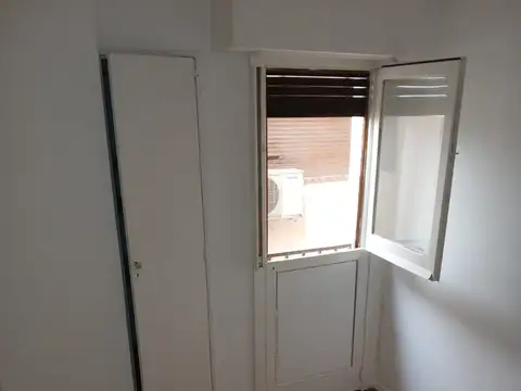 Departamento en Alquiler en Flores, $ 650.000