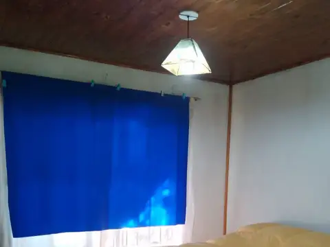 Casa 2 ambientes con 1 baño