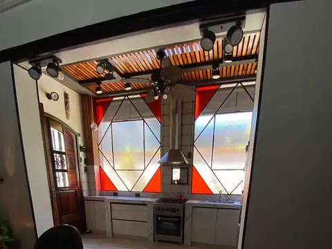 Casa en venta 2 dormitorios cerca al parque San Martin