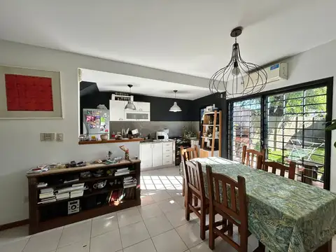 Casa en Venta en Adrogue, USD 110.000