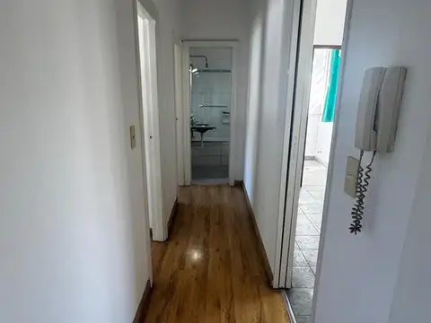 Departamento en Alquiler en Villa Ballester, $ 700.000