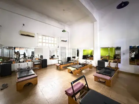 Local en Venta 54 años