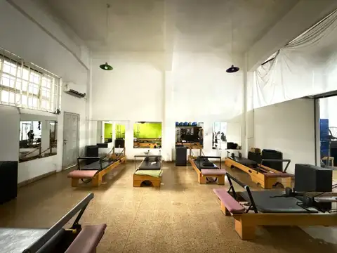 VENTA LOCAL CON VIVIENDA Y LOTE EZPELETA