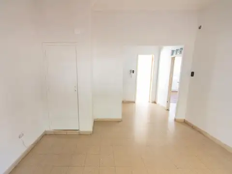 Depto Tipo Casa 3 ambientes con 1 baño