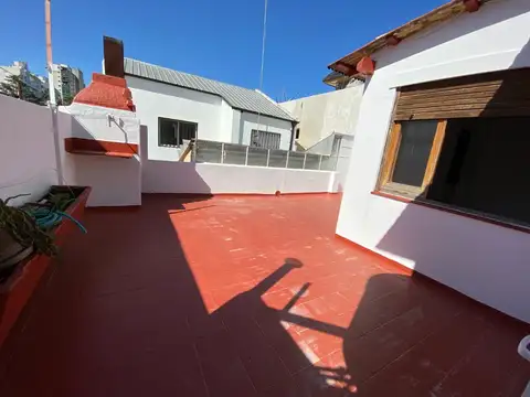 ALQUILER PH CON PATIO Y TERRAZA SIN EXPENSAS
