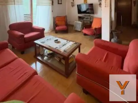 Departamento en venta - 3 Dormitorios 2 Baños - 98Mts2 - Villa Gesell