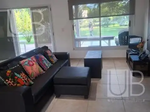 Casa en Club Miralagos