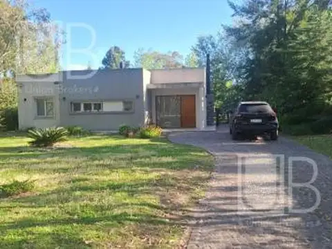 Casa en Club Miralagos