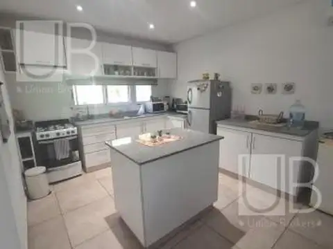 Casa en Venta en Club Miralagos, USD 190.000
