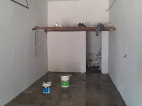 Local en Alquiler en Lanús Este, $ 600.000