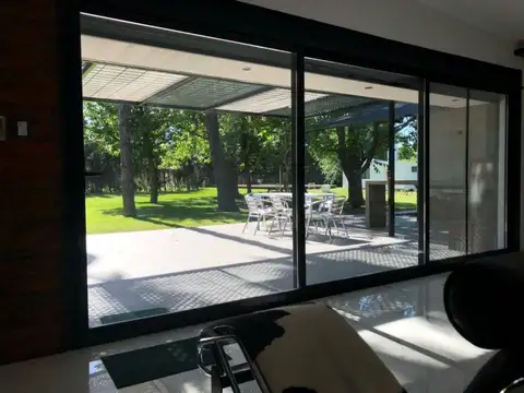 Venta Casa quinta 3 dormitorios en Oliveros - Iriondo