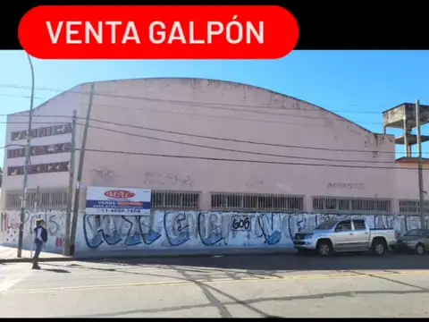 Venta de galpón  900mts2