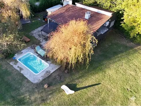 VENTA CASA 3 AMBIENTES PISCINA BARRIO LOS PINOS EXALTACION DE LA CRUZ