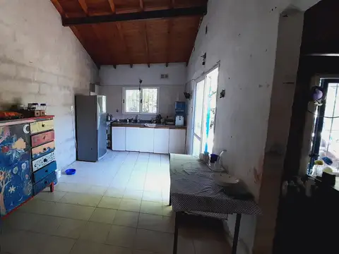 Casa en Venta con 4 cocheras