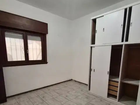 Depto Tipo Casa en Venta en Valentín Alsina, USD 79.999