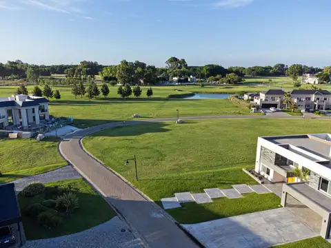 Terreno en Venta de 893,0 m2