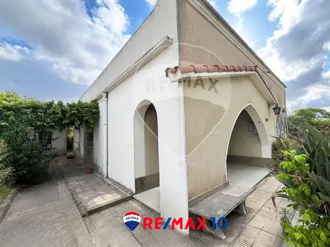 Excelente propiedad a mts de la avda principal