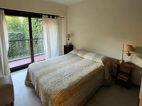 Departamento en Alquiler con 1 cocheras