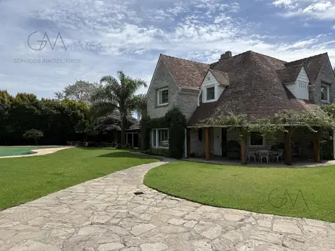 Casa en Venta de 5 dormitorios