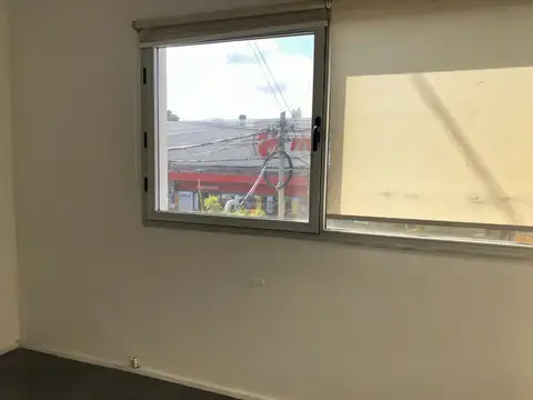 OPORTUNIDAD. EXCELENTE OFICINA EN ALQUILER EN A MEJOR ZONA DE LOMAS DE SAN ISIDRO