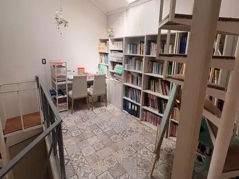 Depto Tipo Casa 7 ambientes con 2 baños