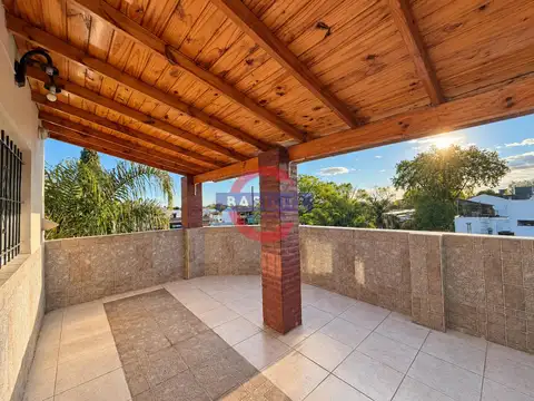 VENTA DEPARTAMENTO 2 AMBIENTES (con posibilidad de sumar1 dorm) CON AMPLIA TERRAZA EN CARAPACHAY