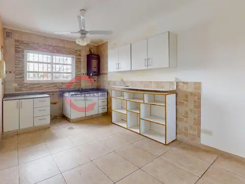 VENTA DEPARTAMENTO 2 AMBIENTES (con posibilidad de sumar1 dorm) CON AMPLIA TERRAZA EN CARAPACHAY