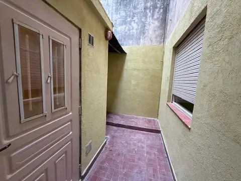 Depto Tipo Casa 3 ambientes con 1 baño