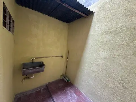 Depto Tipo Casa en Venta 40 años
