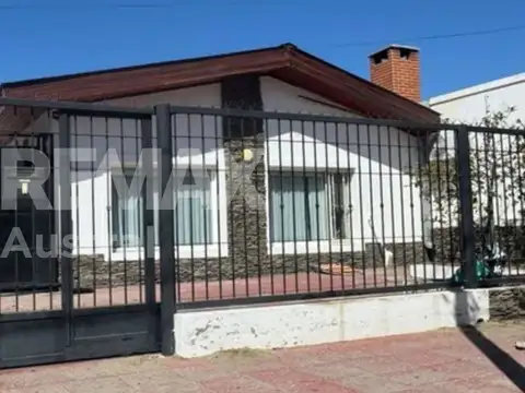 CASA RADA TILLY 3 DORMITORIOS CON QUINCHO