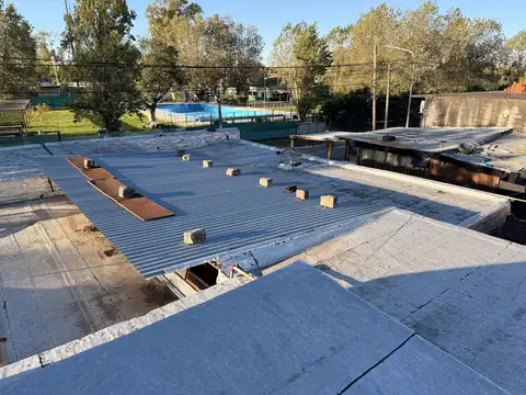 Excelente Casa Lote Propio en Musladini  al 1800