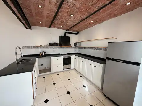 Depto Tipo Casa 4 ambientes con 2 baños