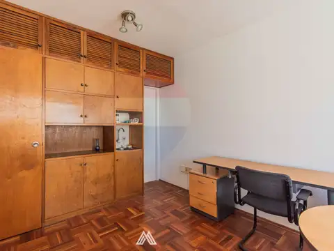 VENTA DE OFICINA EN EL CENTRO