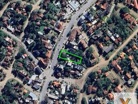 Avenida 3 e/ Paseo 123 y Paseo 124