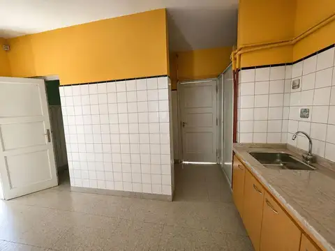 CASA 3 DORMITORIOS EN BARRIO PROVIDENCIA