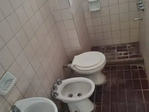 Departamento 5 ambientes con 1 baño