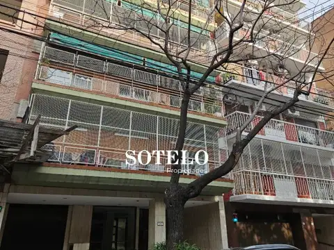 Departamento 4 Amb Cochera Frente Balcon