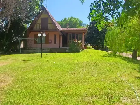 VENTA/PERMUTA: CASA 3 DORMITORIOS, 1 E/PB-  VILLA MARI MENUCO - NEUQUEN