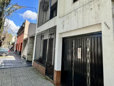 Depto Tipo Casa en Venta de 5 ambientes