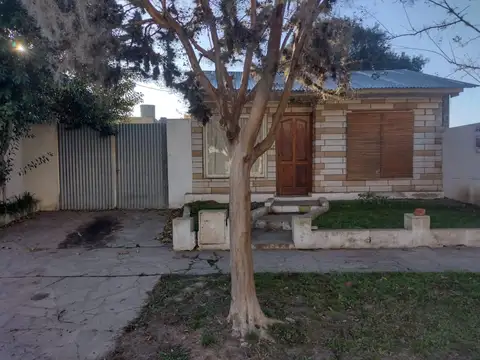 Casa con buena ubicación