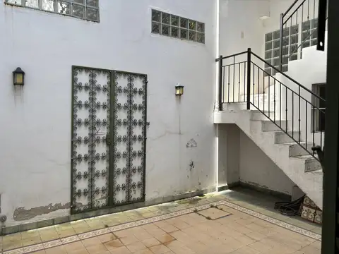 Sanchez de Bustamante  al 2400