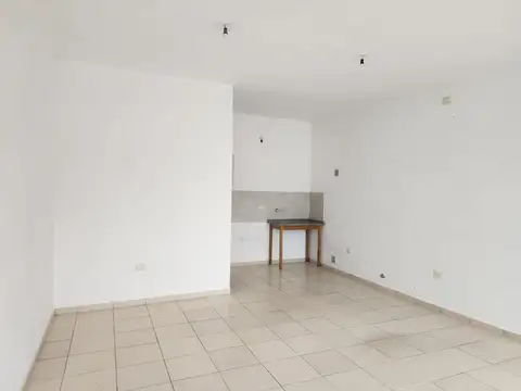 Local en alquiler en Villa Carlos Paz. (AP60)