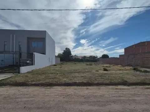 VENTA Terreno de 375 mts  - Cipolletti.