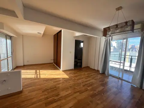 Alquiler Monoambiente Villa Crespo Luminoso Pileta Balcon